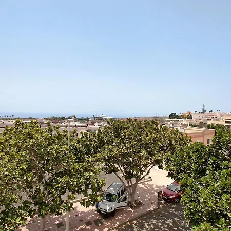 Casa Fanabe Precioso Adosado 阿德耶